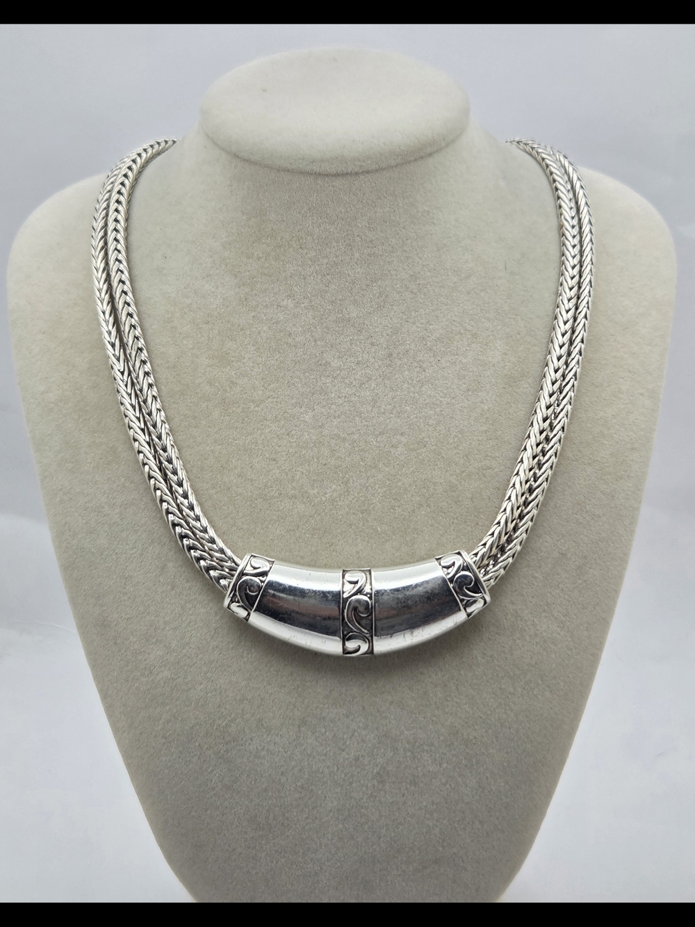 August Max Silver Tone Double Wheat Chain Curved Tube Statement Necklace 18"